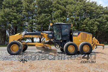 Caterpillar 2013   12M