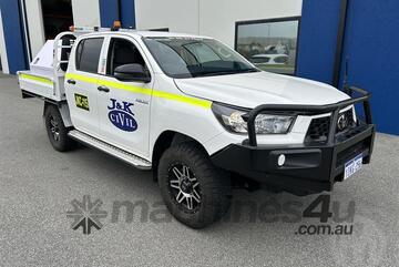 Toyota   Hilux SR