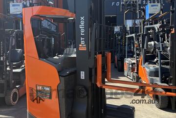 2018 1.6t TOYOTA BT ELECTRIC REACH TRUCK