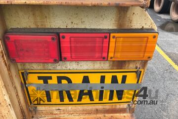 2013 Maxitrans ST3 40ft Tri Axle Skel Trailer