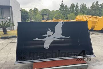 Bucket BEDROCK SKID STEER LOADER LIGHT MATERIAL BUCKET 81IN, 1.2M SSLLMB-81-1.2