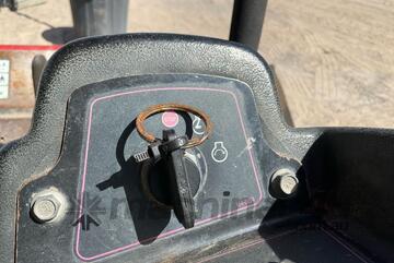 Toro   Ride On Mower