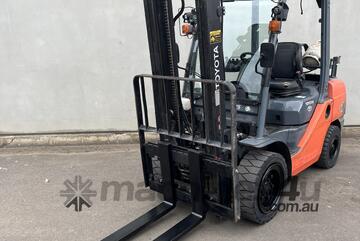 Toyota     Forklift