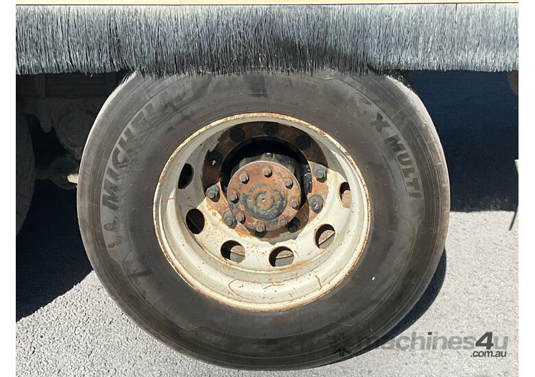 2011 Isuzu FVZ 1400 Water Cart