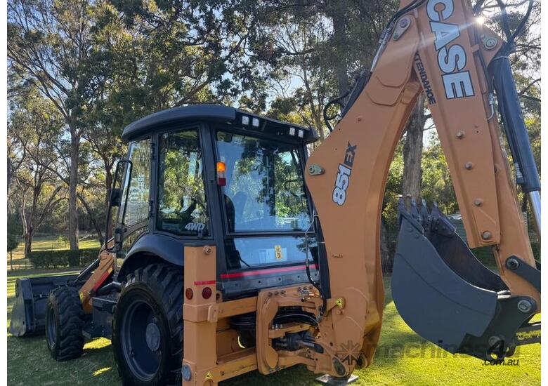 2019 Case 851 EX-SS Backhoe. 