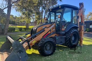 Case 2019   851 EX-SS Backhoe.