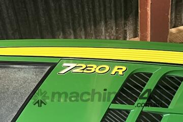 John Deere     7230R