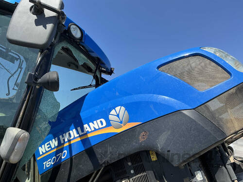 New Holland T6070 Tractor
