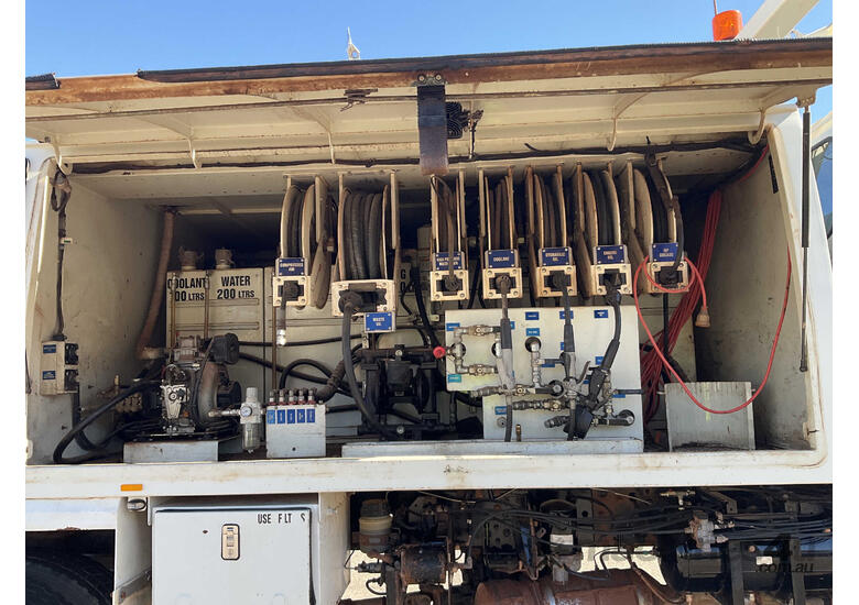 2014 Hino 500 GT 1322 Service Body