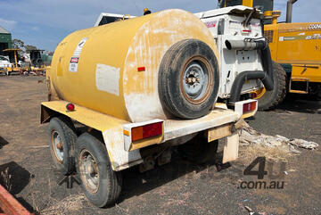 1999 AAA Engineering Technologies Tandem Axle Fuel Tanker Trailer