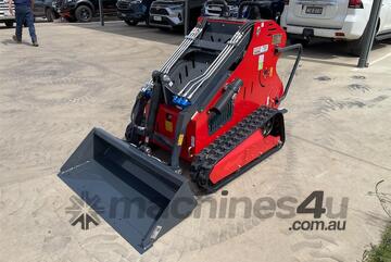 EXEQ Tracked Mini Loader (S382T-2)