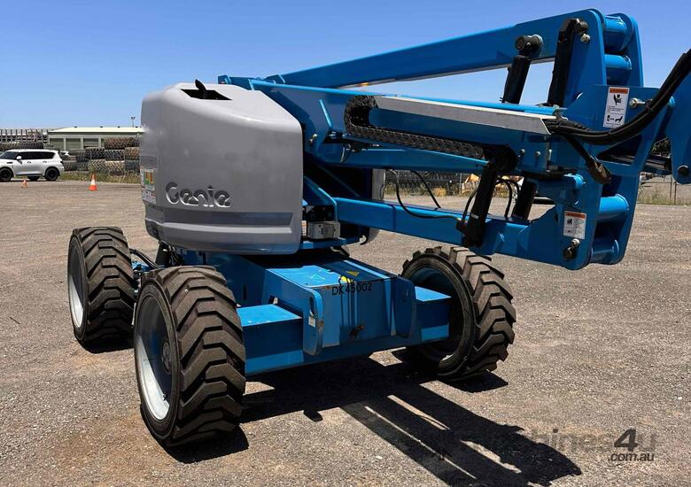 2013 Genie Z45 25IC - 45ft 4x4 Knuckle Boom Lift - Long Compliance In Stock image 4