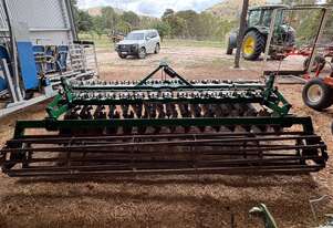 Great Plains Speedtiller