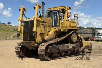 Caterpillar 2001 CAT D10R DOZER