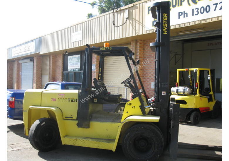 caption Hyster H7.00XL Forklift Diesel, 2 Stage 4,400mm,