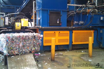 Wastepac   TR200 Plastic Balers