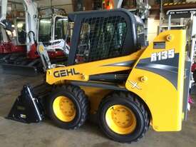 Gehl  Skid Steer Loader - picture0' - Click to enlarge