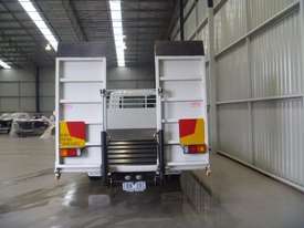 Fuso Fighter 1424 Beavertail Truck - picture2' - Click to enlarge
