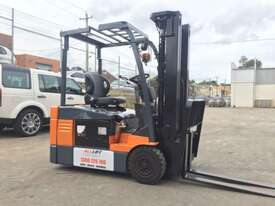 Used Toyota 7FBE18 electric forklift - picture1' - Click to enlarge