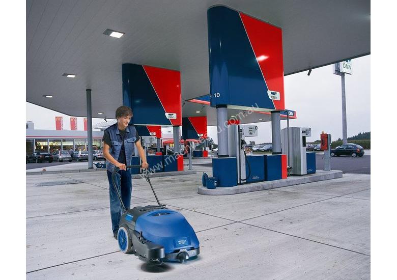 Click to view full size photos Nilfisk Sweeper Floortec 350 B
