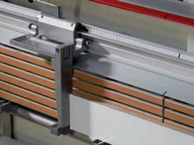 STRIEBIG COMPACT AV Alu 5207 Vertical Panel saw - picture0' - Click to enlarge