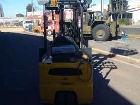 ELECTRIC HYSTER FORKLIFT 6M LIFT HEIGHT 1.7 TON  - picture1' - Click to enlarge