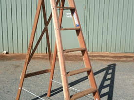 Ladder Step Timber Kennet Antique Style Original Collectible  - picture0' - Click to enlarge