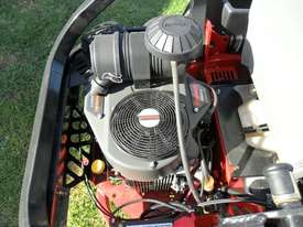 Toro Commercial 2000 Zero Turn Lawn Equipment - picture2' - Click to enlarge