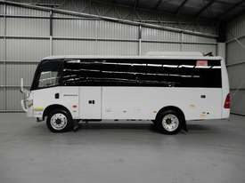 Brahman  Traveller Mini bus Bus - picture1' - Click to enlarge