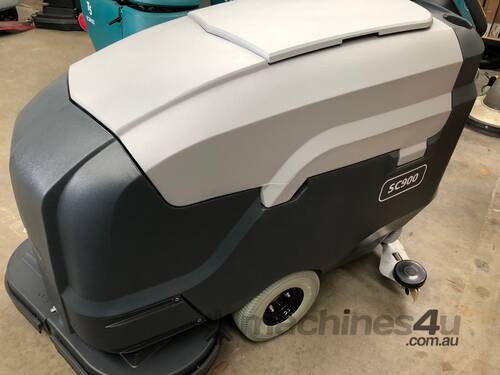 Large Walk Behind Scrubber- SC900 