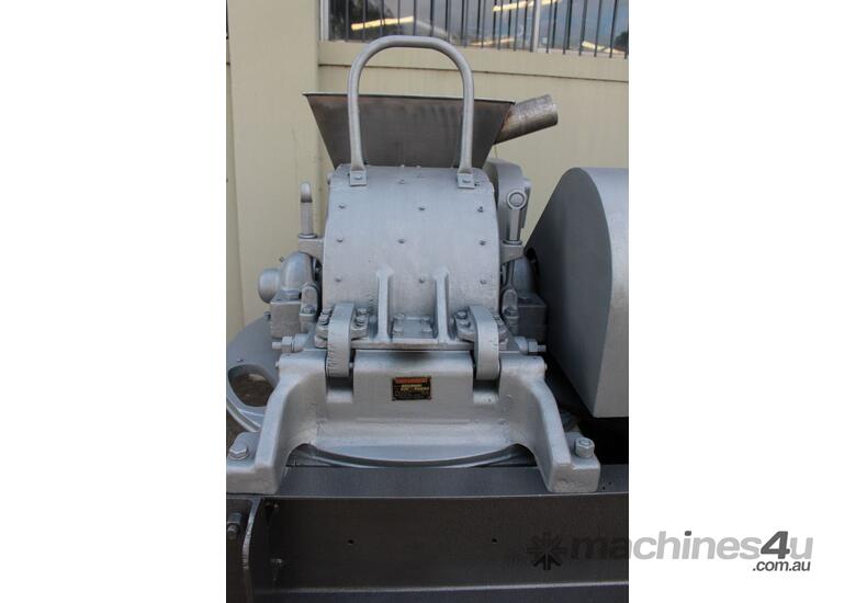 caption Mikro Pulveriser.