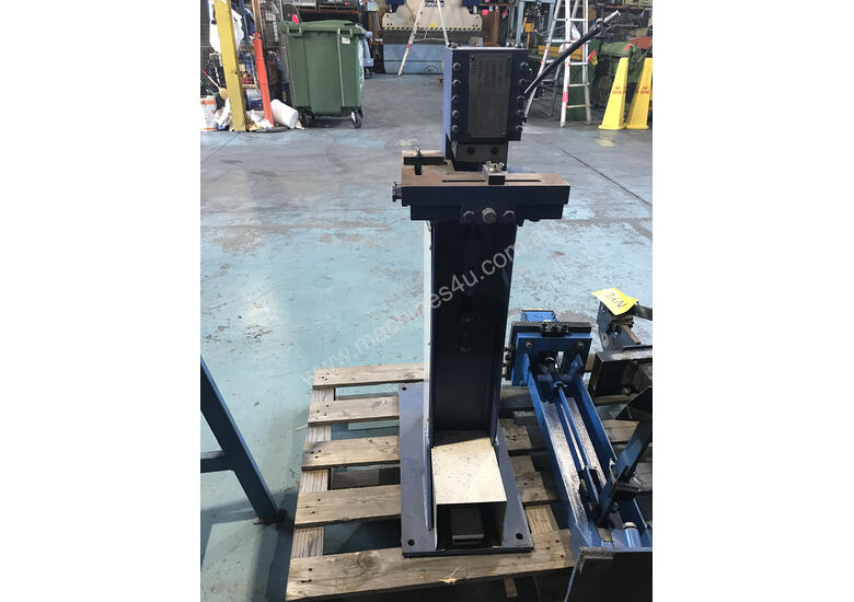 Used Not Specified Unknown Sheet Metal Corner Notcher Capacity 1 5mm