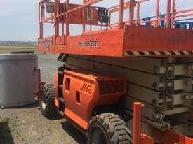 JLG 43 FT RTS SCISSOR LIFT - picture0' - Click to enlarge