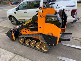 Oz Diggers Tracked Diesel Mini Loader - picture0' - Click to enlarge