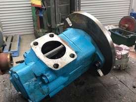 Eaton Hydraulics Double Vane Pump - picture0' - Click to enlarge