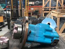 Eaton Hydraulics Double Vane Pump - picture1' - Click to enlarge