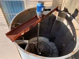 Stainless Steel Vat 10,000lt - picture0' - Click to enlarge