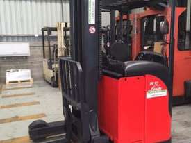 Linde SERIES 115 - Electric Warehouse Forklift - picture0' - Click to enlarge