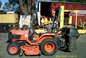 B7510 hst mower and catcher , ex council , 2600hrs ,