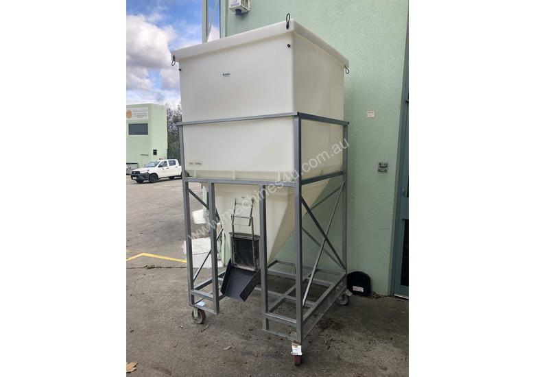 Used 2018 Orion Jacky Bin 1600 LTR MINI SILO ON WHEELS Grain Silos in ...