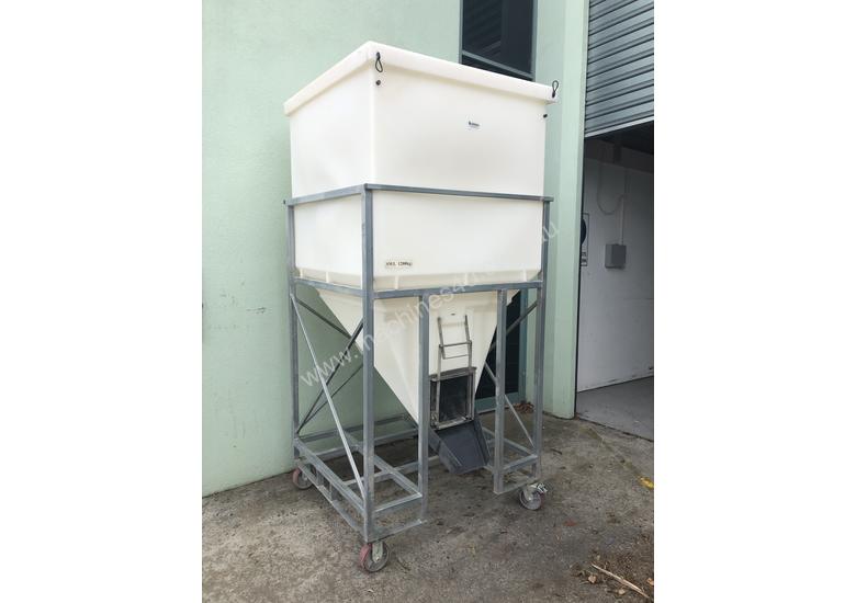 Used 2018 Orion Jacky Bin 1600 LTR MINI SILO ON WHEELS Grain Silos in ...