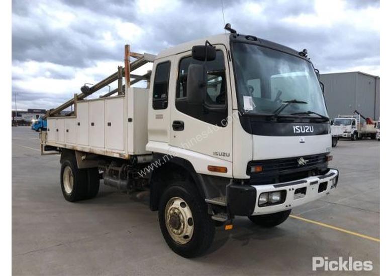 caption 2006 Isuzu FSS