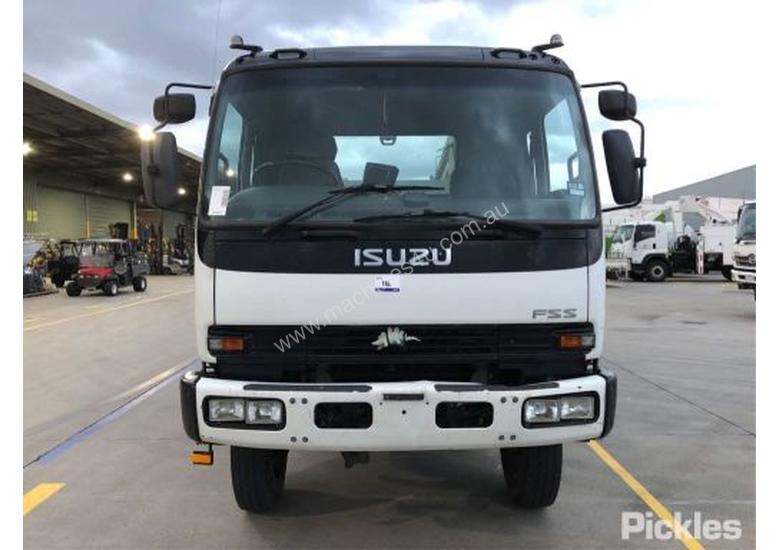 caption 2006 Isuzu FSS