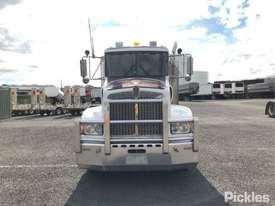2010 Kenworth T402 - picture1' - Click to enlarge
