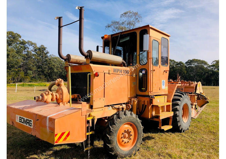 caption Bomag MPH100 Soil Stabilisers Road Maintenance