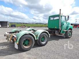 FORD L8000 Cab & Chassis - picture1' - Click to enlarge