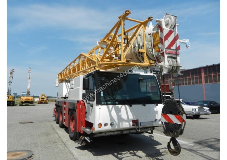 caption 2007 LIEBHERR LTM 1055-3.1