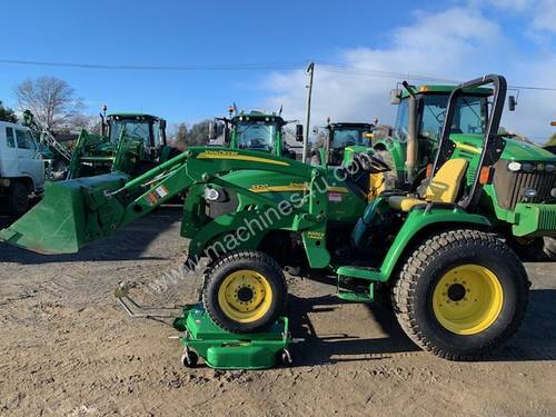 John Deere 3320 Compact Utility Tractor