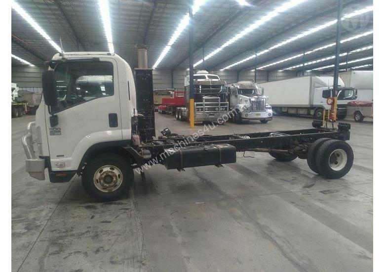 caption Isuzu FRR