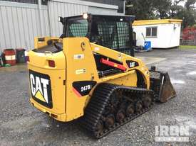 2010 Cat 247B Multi Terrain Loader - picture2' - Click to enlarge